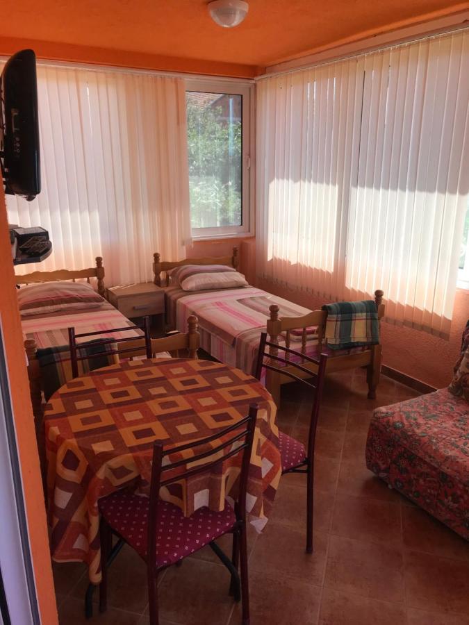 Holiday Home Orange ウトイェハ エクステリア 写真
