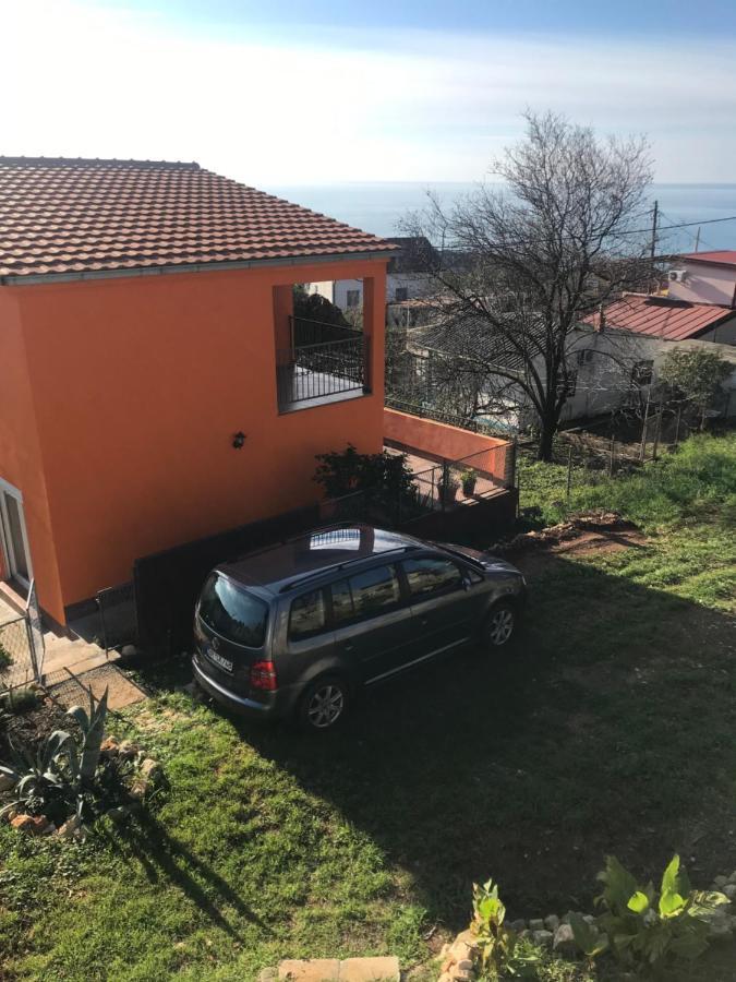 Holiday Home Orange ウトイェハ エクステリア 写真