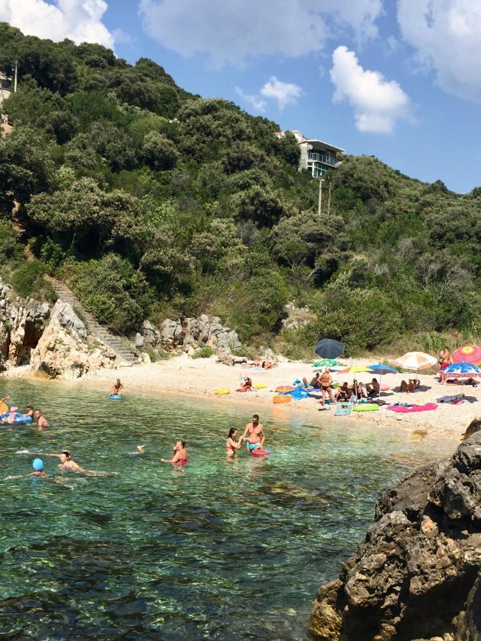 Holiday Home Orange ウトイェハ エクステリア 写真