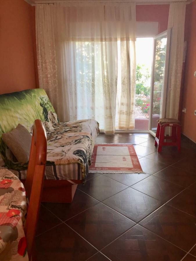Holiday Home Orange ウトイェハ エクステリア 写真